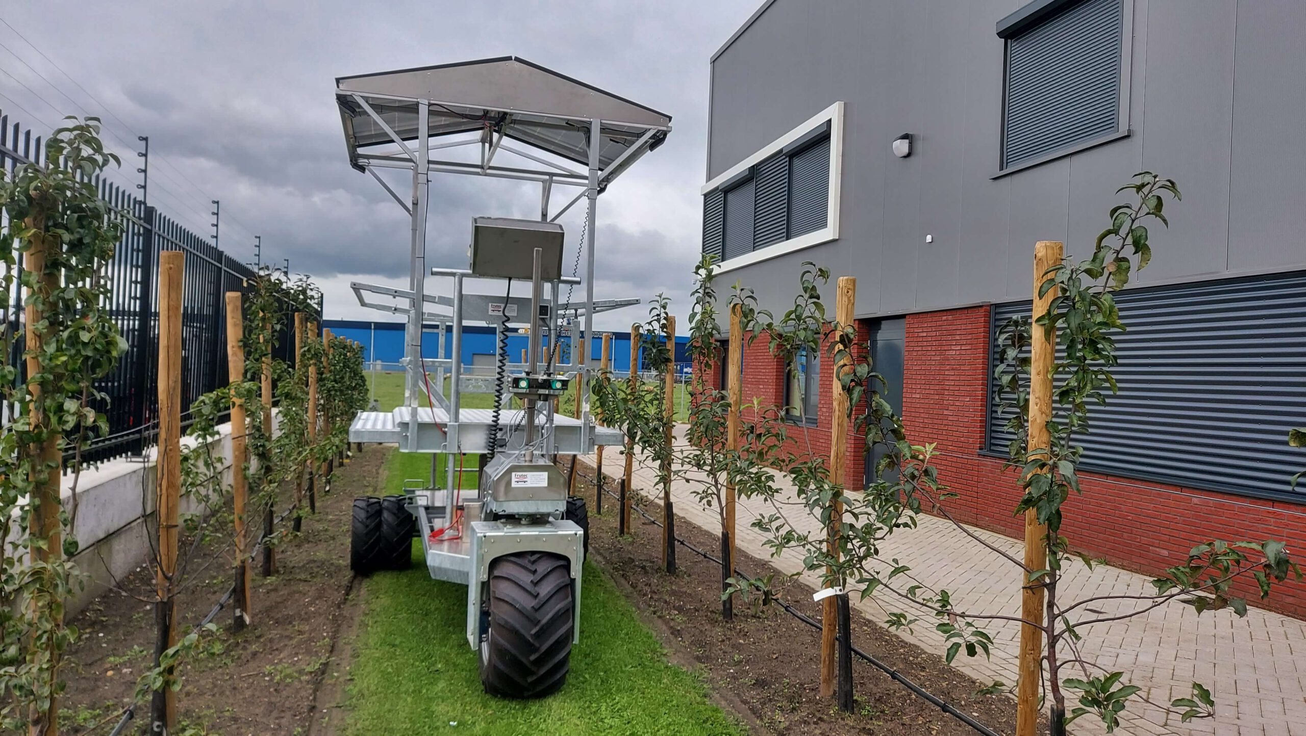 Fruitbuggy met zonnepanelen